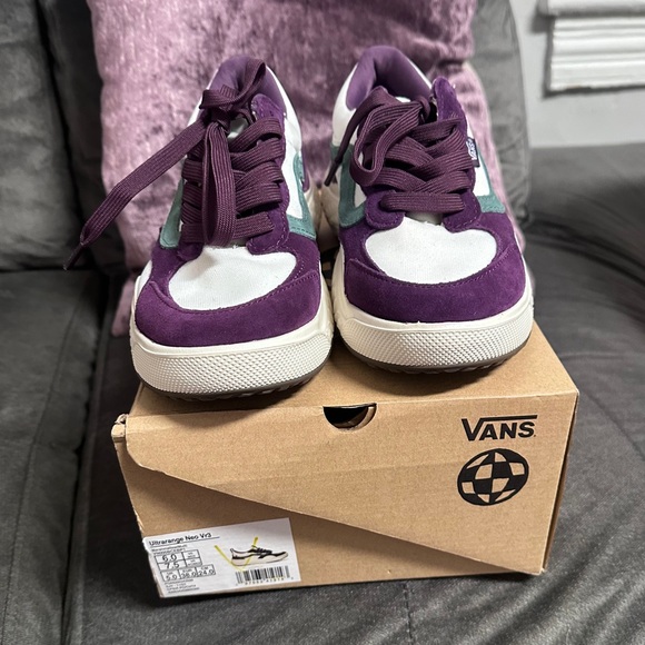 Vans ultrarange neo VR3 shoes, women’s 7.5 in the color marshmallow/multi - Picture 4 of 8